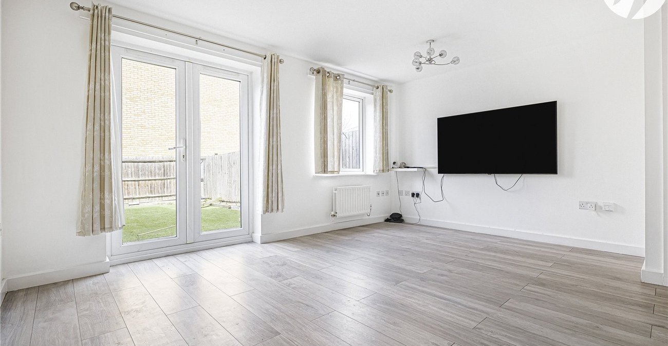3 bedroom house for sale in Northfleet | Robinson Michael & Jackson