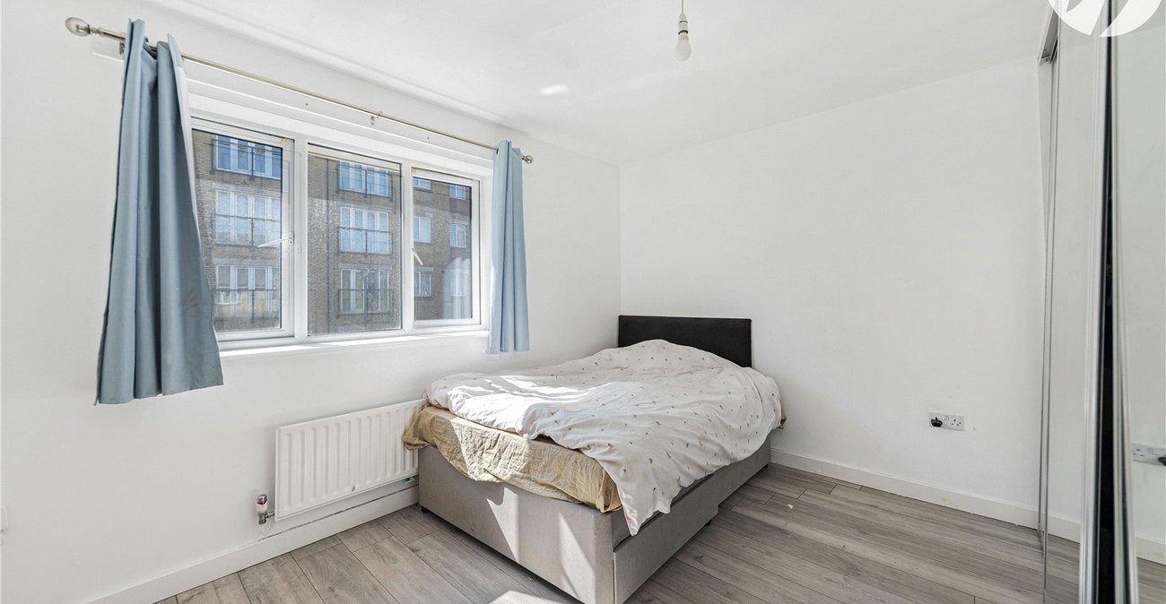 3 bedroom house for sale in Northfleet | Robinson Michael & Jackson