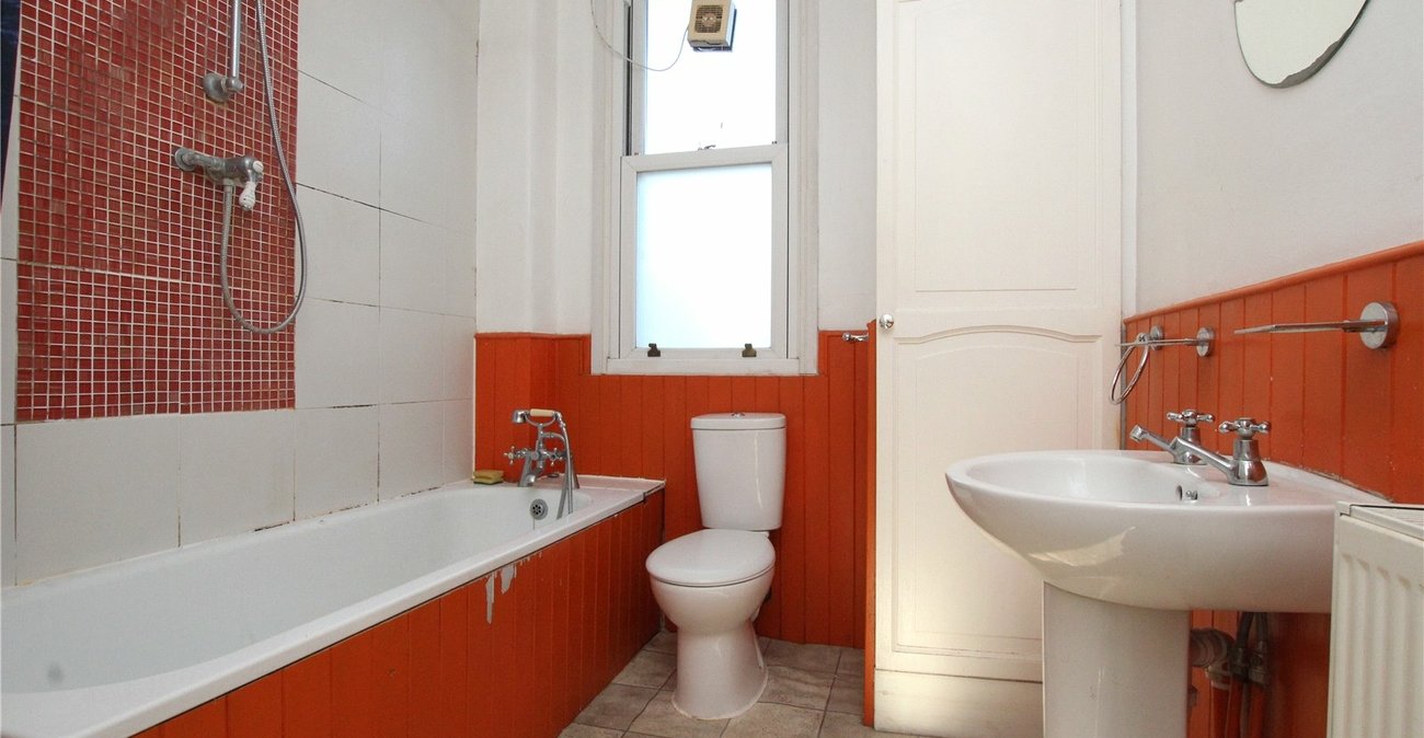 3 bedroom house for sale in Abbey Wood | Robinson Jackson