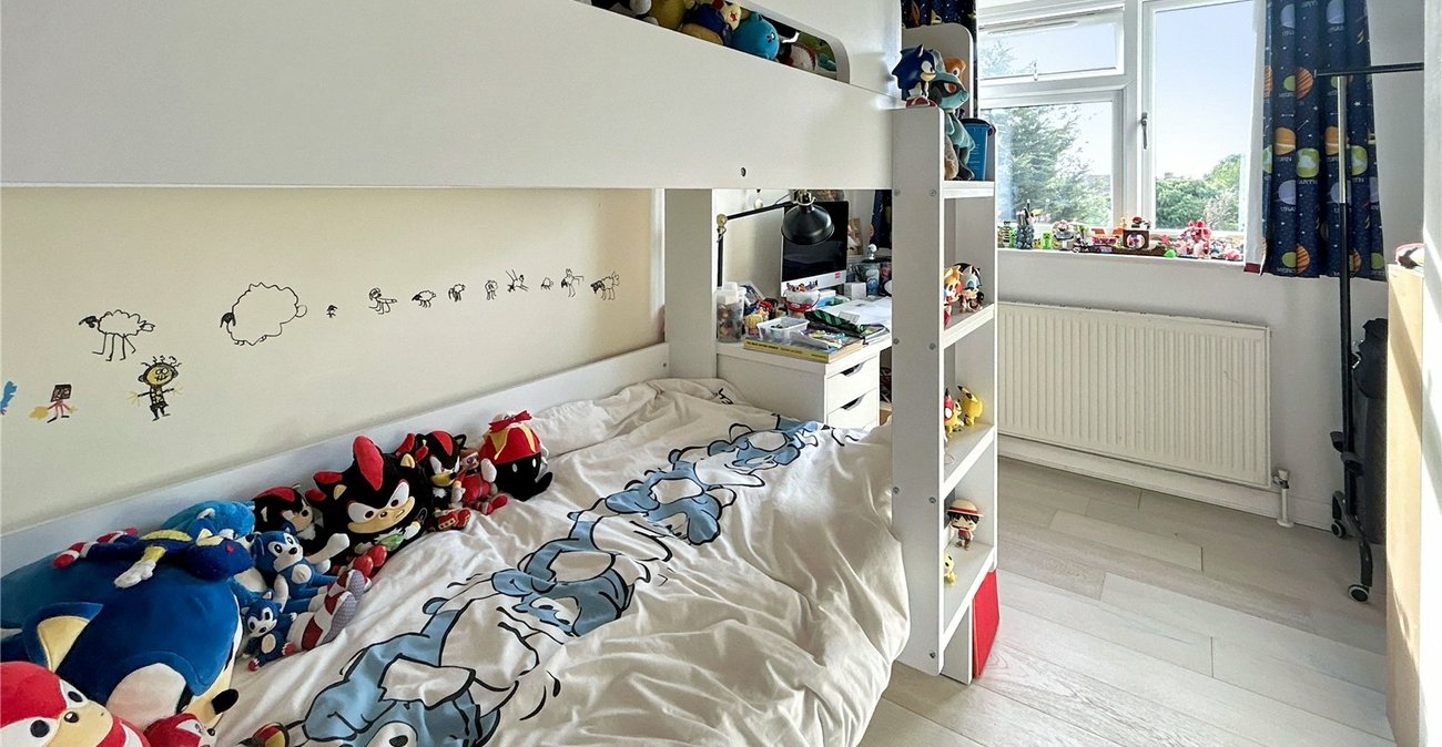 2 bedroom property for sale in Blackfen | Robinson Jackson