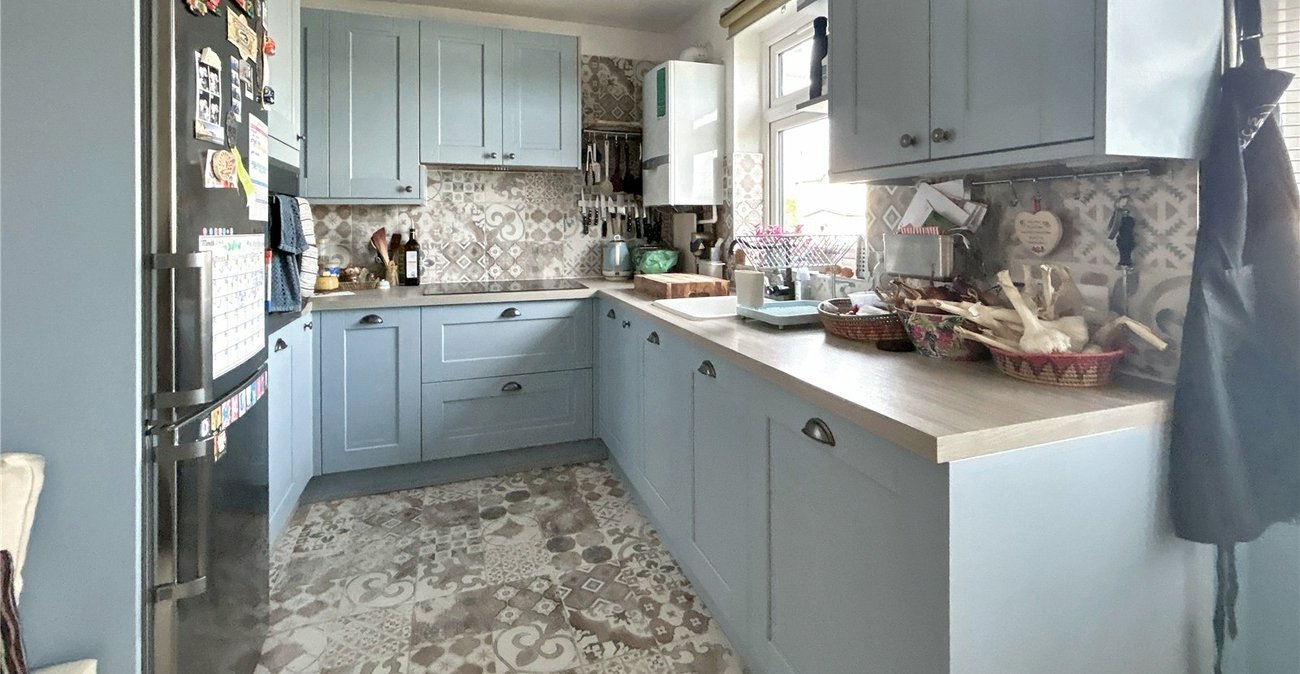 2 bedroom property for sale in Blackfen | Robinson Jackson