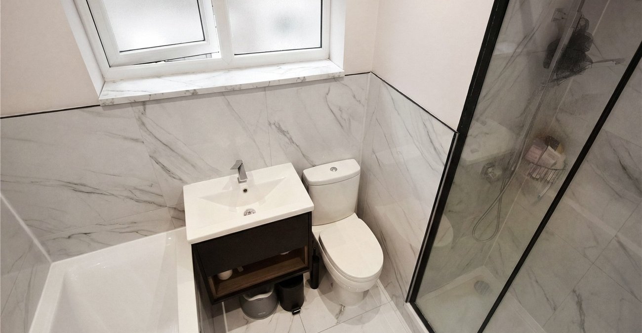 2 bedroom property for sale in Bexley | Robinson Jackson