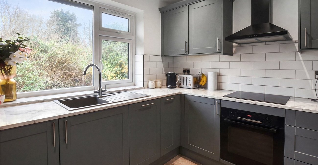 2 bedroom property for sale in Bexley | Robinson Jackson