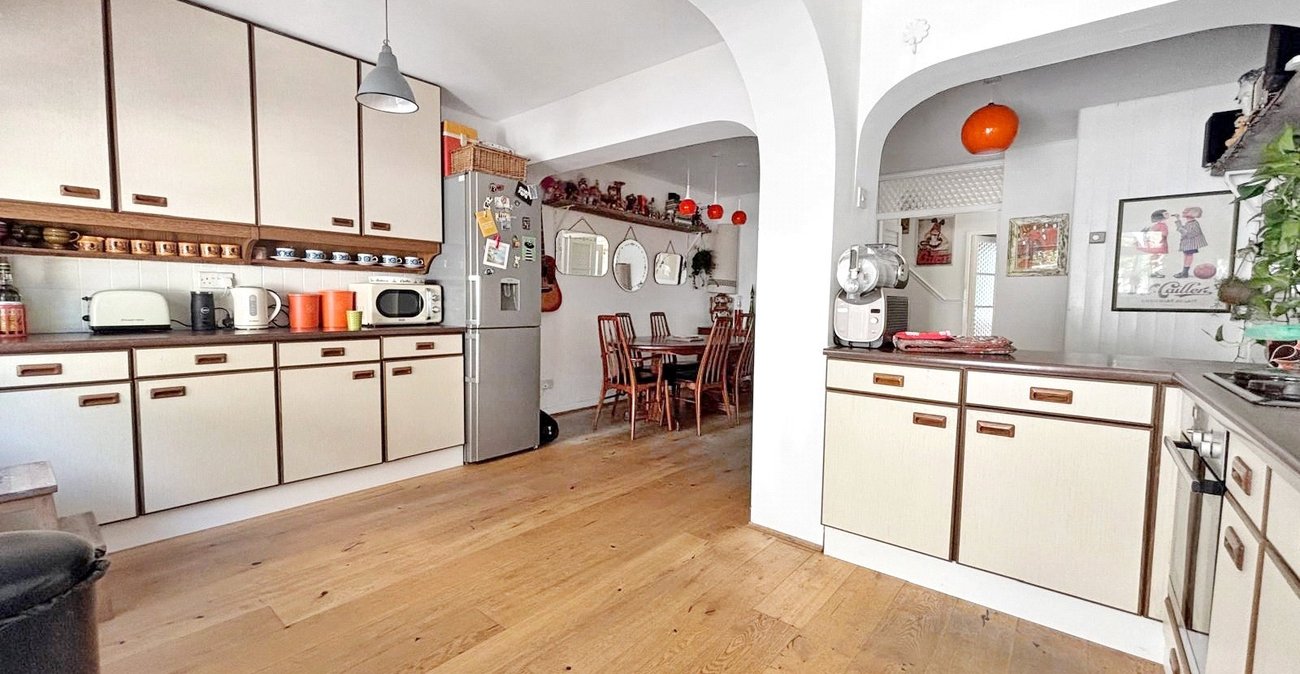 4 bedroom house for sale in Bexley | Robinson Jackson