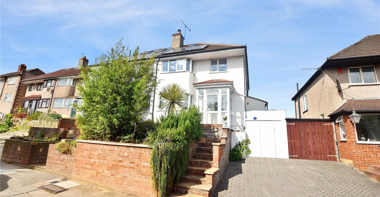 4 bedroom house for sale in Bexley | Robinson Jackson