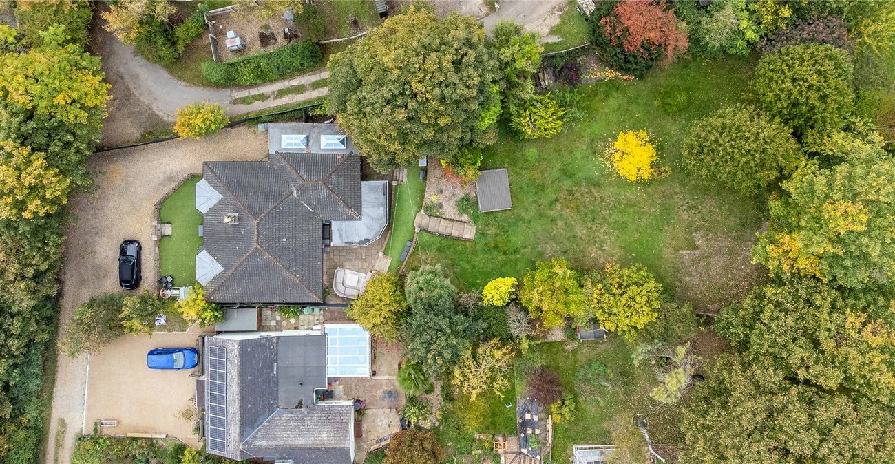 4 bedroom bungalow for sale in Cuxton | Robinson Michael & Jackson