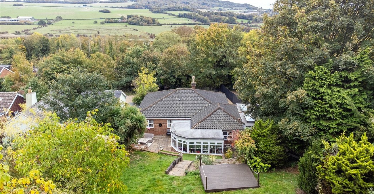 4 bedroom bungalow for sale in Cuxton | Robinson Michael & Jackson