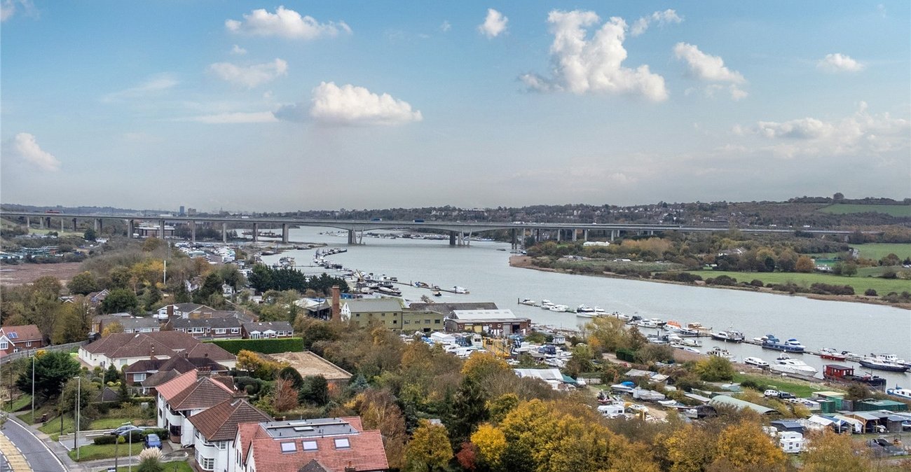 4 bedroom house for sale in Cuxton | Robinson Michael & Jackson