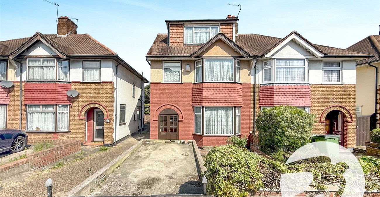 5 bedroom house for sale in London | Robinson Jackson