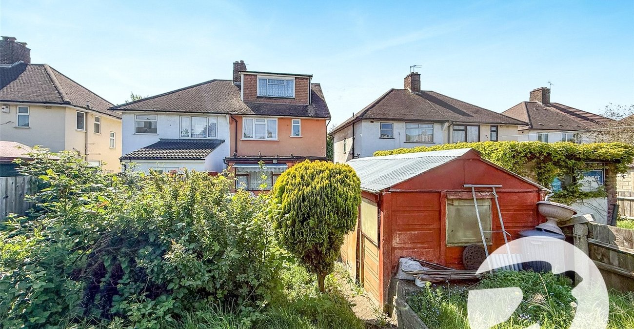 5 bedroom house for sale in London | Robinson Jackson