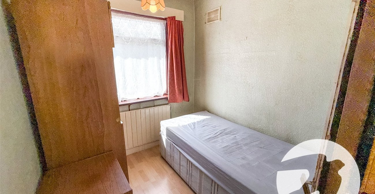 5 bedroom house for sale in London | Robinson Jackson