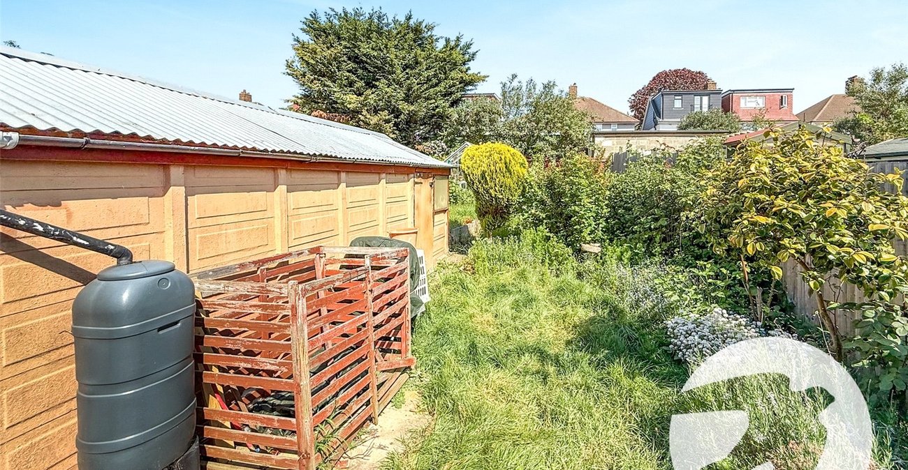 5 bedroom house for sale in London | Robinson Jackson