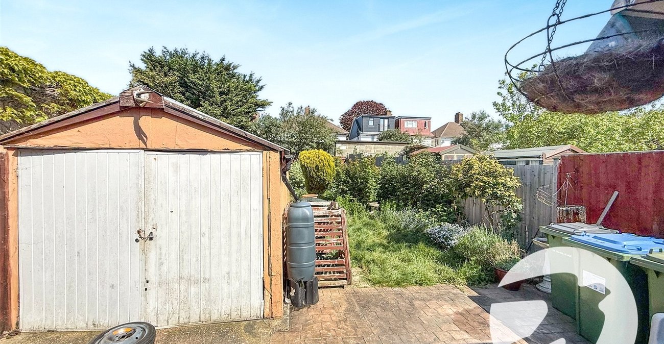 5 bedroom house for sale in London | Robinson Jackson