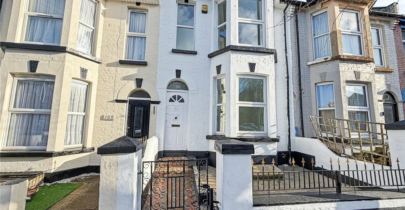 3 bedroom house for sale in Gillingham | Robinson Michael & Jackson