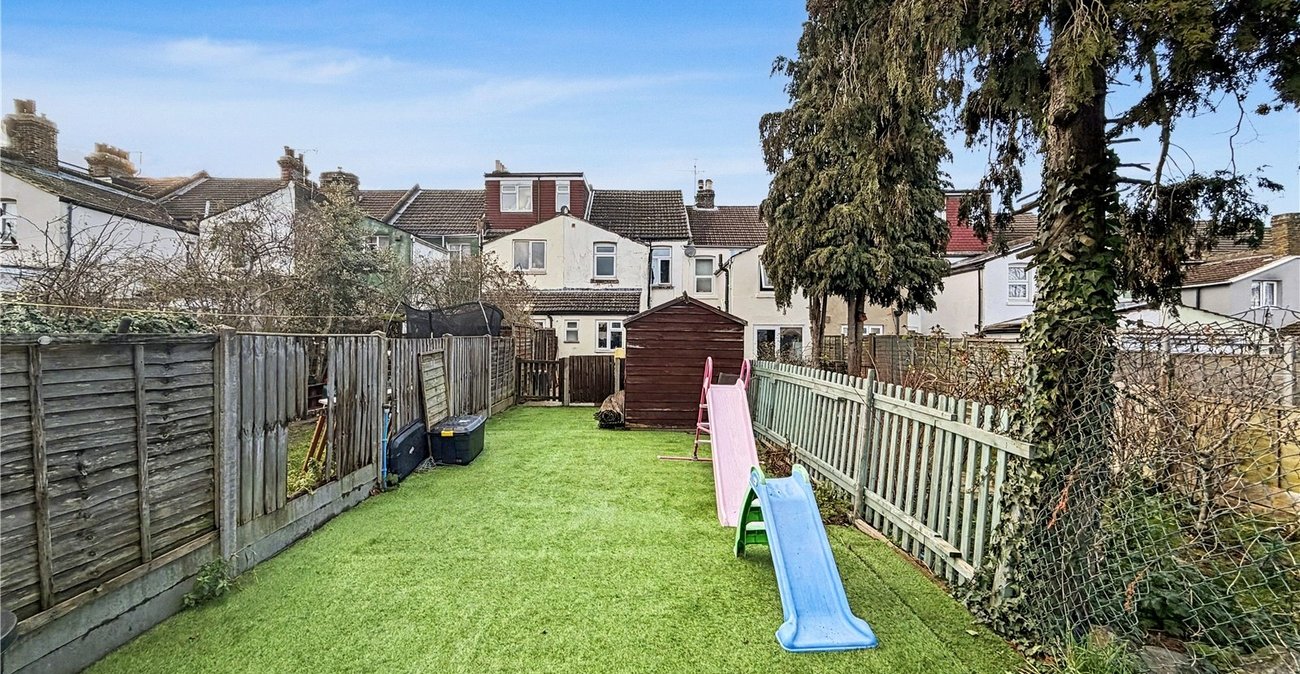 2 bedroom house for sale in Gillingham | Robinson Michael & Jackson