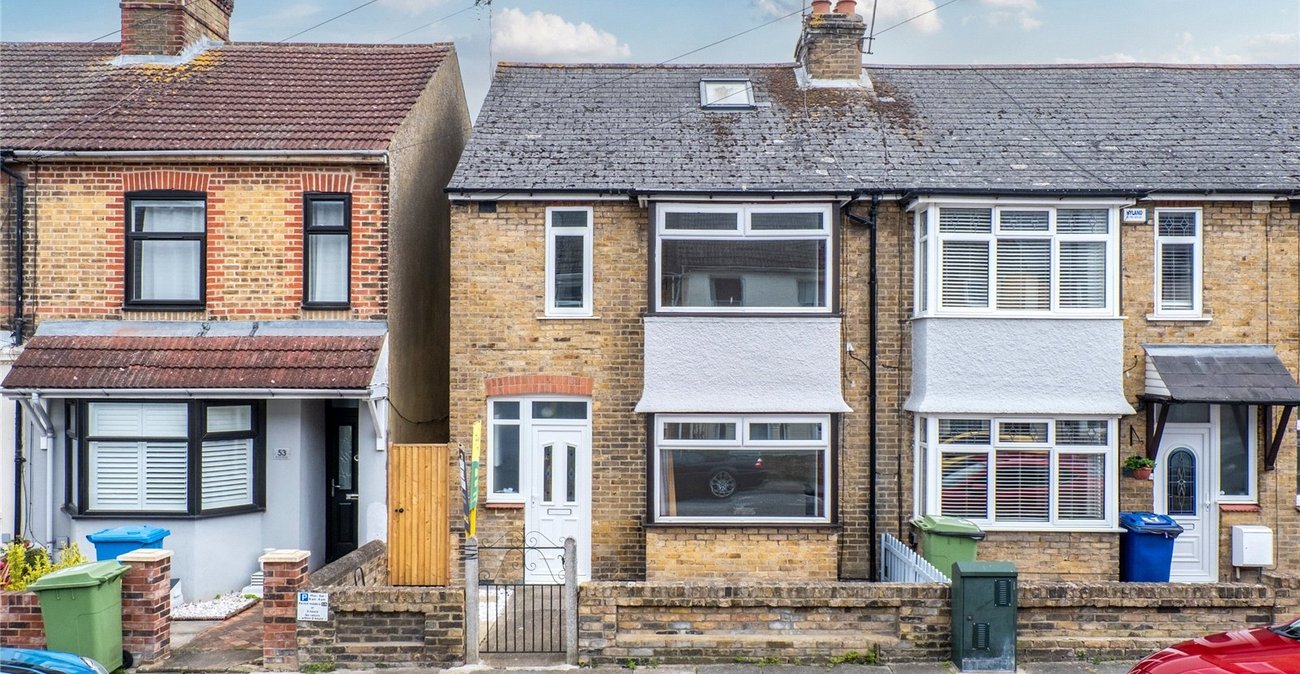 3 bedroom house for sale in Sittingbourne | Robinson Michael & Jackson