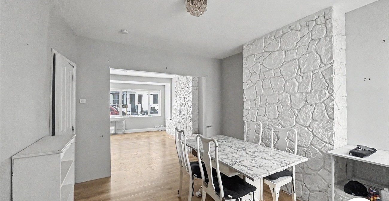 3 bedroom house for sale in Sittingbourne | Robinson Michael & Jackson