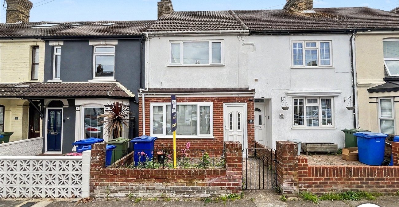 3 bedroom house for sale in Sittingbourne | Robinson Michael & Jackson