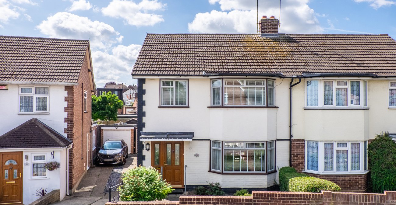 3 bedroom house for sale in Wainscott | Robinson Michael & Jackson