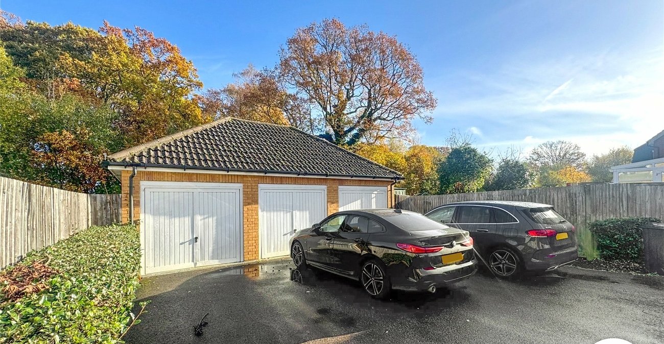 3 bedroom house for sale in Boughton Monchelsea | Robinson Michael & Jackson