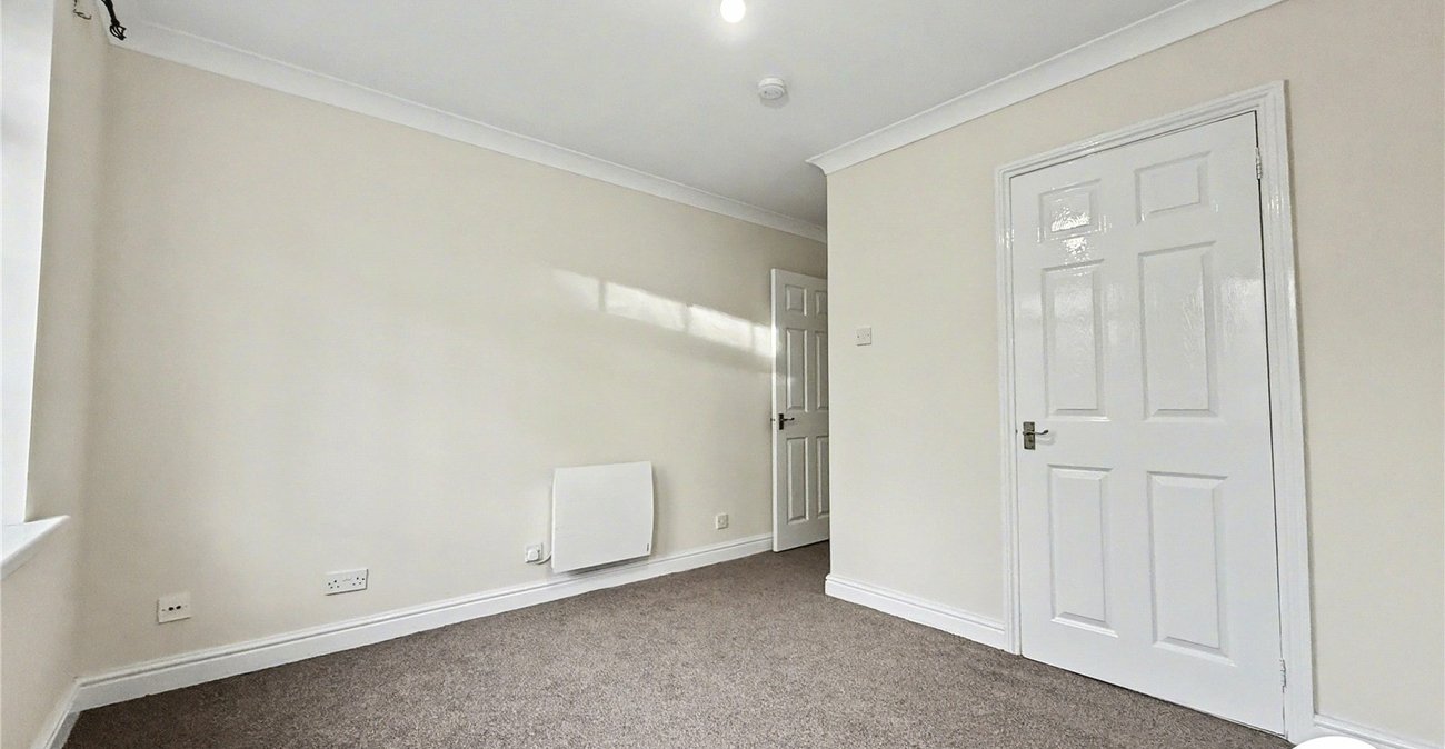 1 bedroom property for sale in East Street | Robinson Michael & Jackson