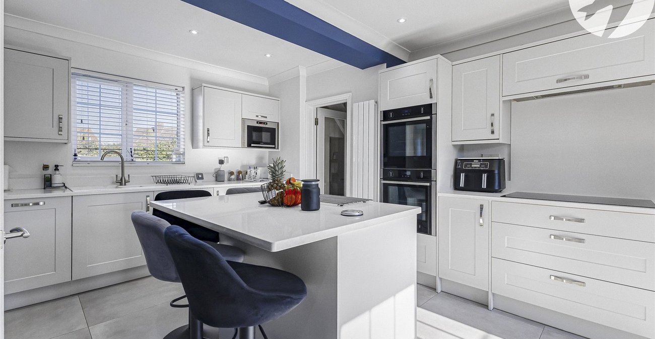 3 bedroom house for sale in Cliffe | Robinson Michael & Jackson