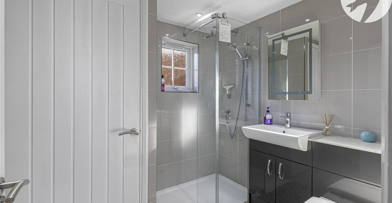 3 bedroom house for sale in Cliffe | Robinson Michael & Jackson