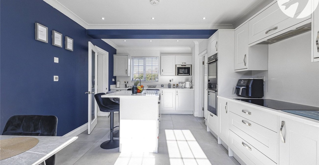 3 bedroom house for sale in Cliffe | Robinson Michael & Jackson