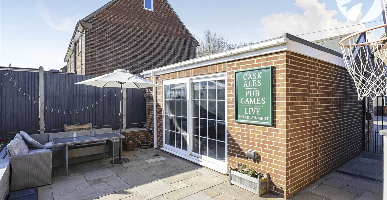 3 bedroom house for sale in Cliffe | Robinson Michael & Jackson