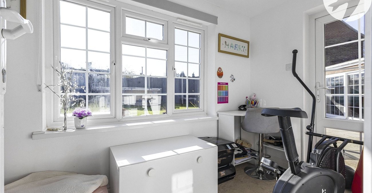 3 bedroom house for sale in Cliffe | Robinson Michael & Jackson