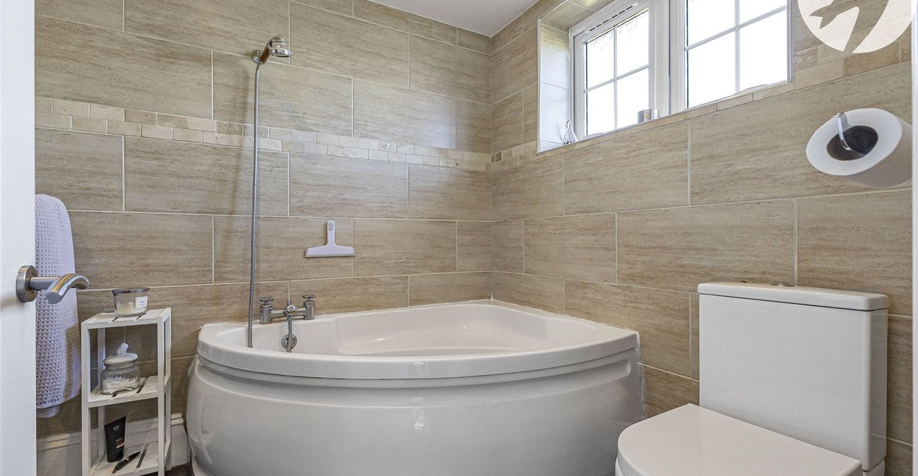 3 bedroom house for sale in Cliffe | Robinson Michael & Jackson