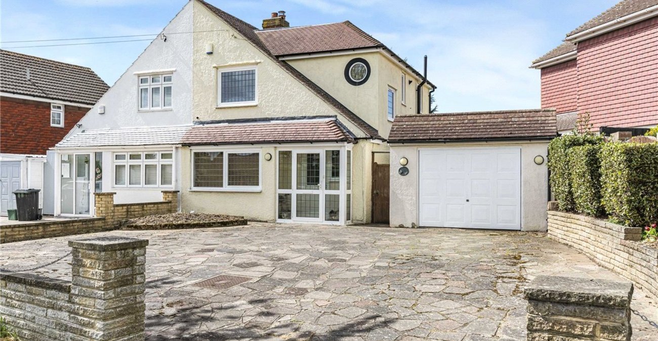 3 bedroom house for sale in Orpington | Robinson Jackson