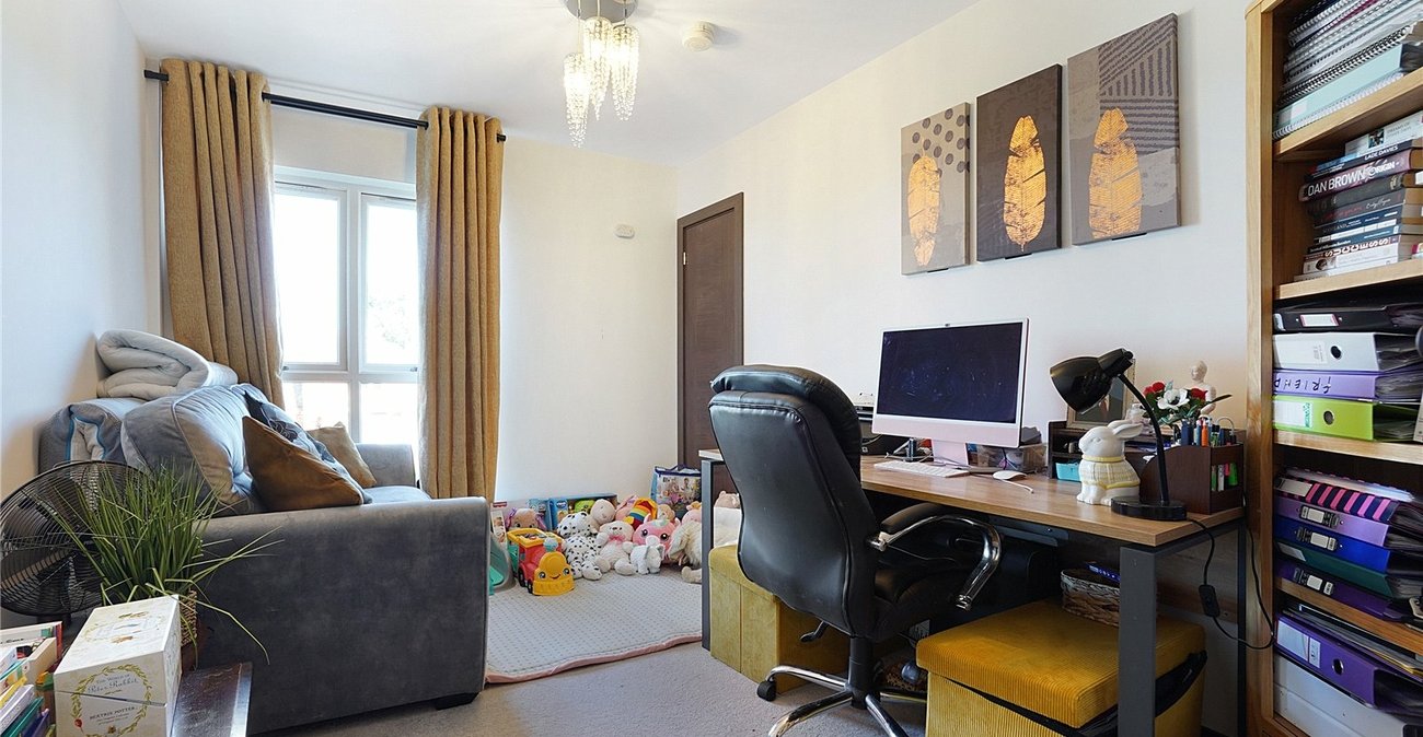 2 bedroom property for sale in Maidstone | Robinson Michael & Jackson