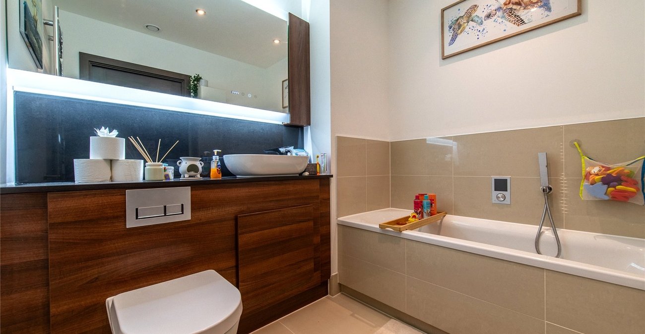 2 bedroom property for sale in Maidstone | Robinson Michael & Jackson
