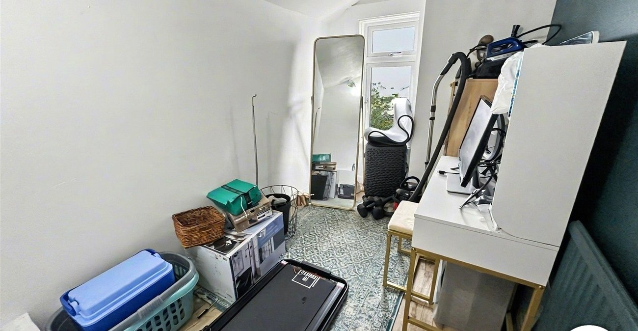 3 bedroom house for sale in Rochester | Robinson Michael & Jackson