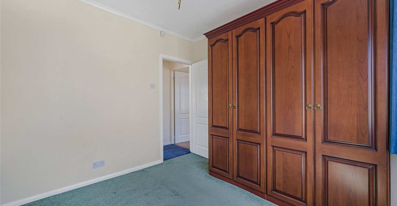 2 bedroom bungalow for sale in Welling | Robinson Jackson