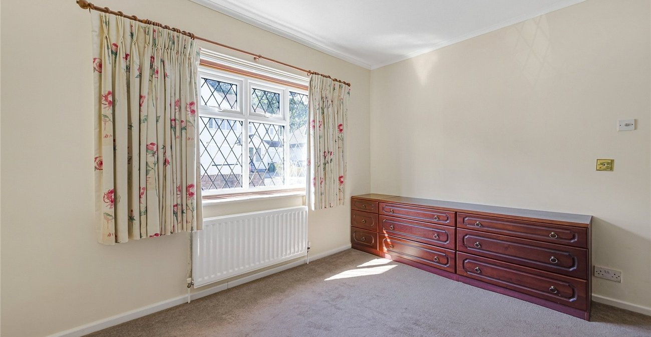 2 bedroom bungalow for sale in Welling | Robinson Jackson