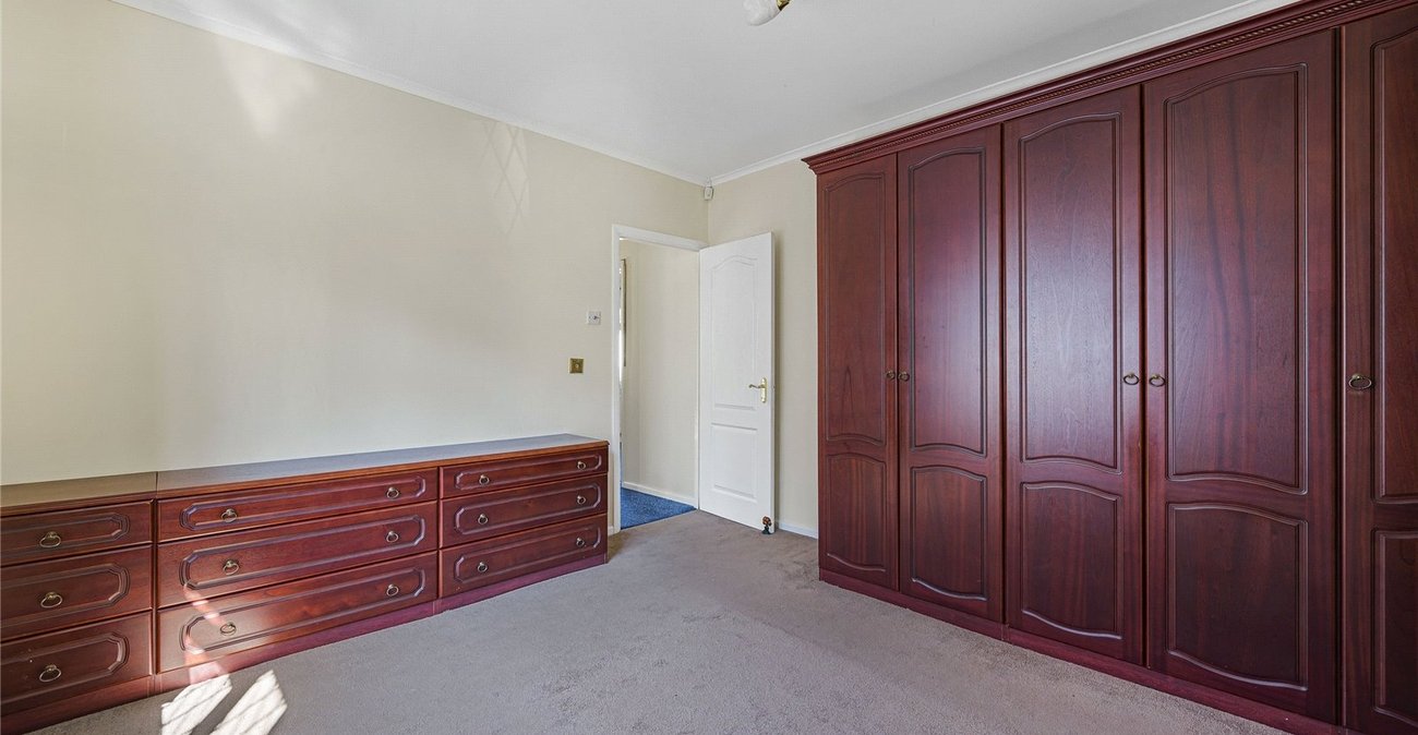 2 bedroom bungalow for sale in Welling | Robinson Jackson