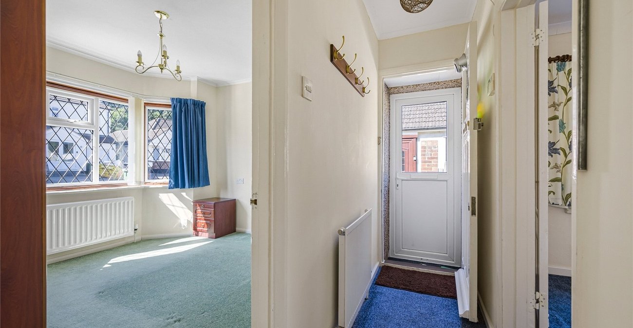 2 bedroom bungalow for sale in Welling | Robinson Jackson