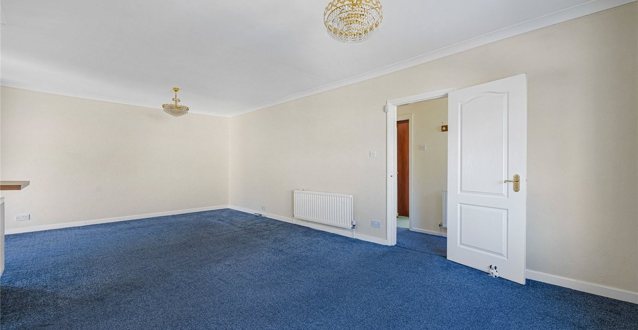 2 bedroom bungalow for sale in Welling | Robinson Jackson