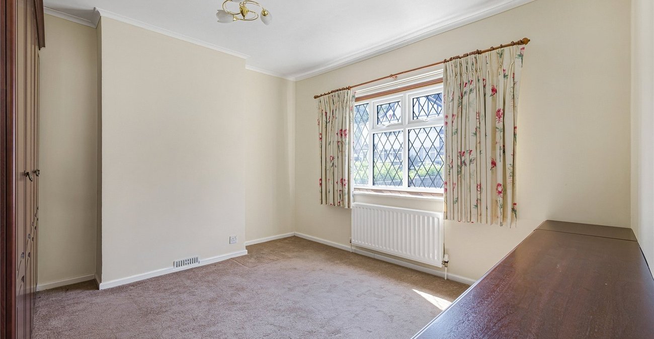 2 bedroom bungalow for sale in Welling | Robinson Jackson