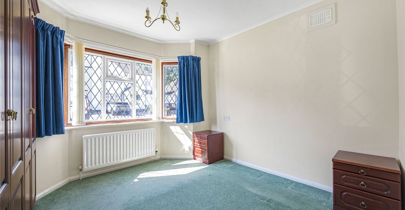 2 bedroom bungalow for sale in Welling | Robinson Jackson