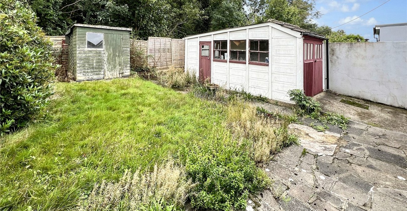 2 bedroom bungalow for sale in Welling | Robinson Jackson