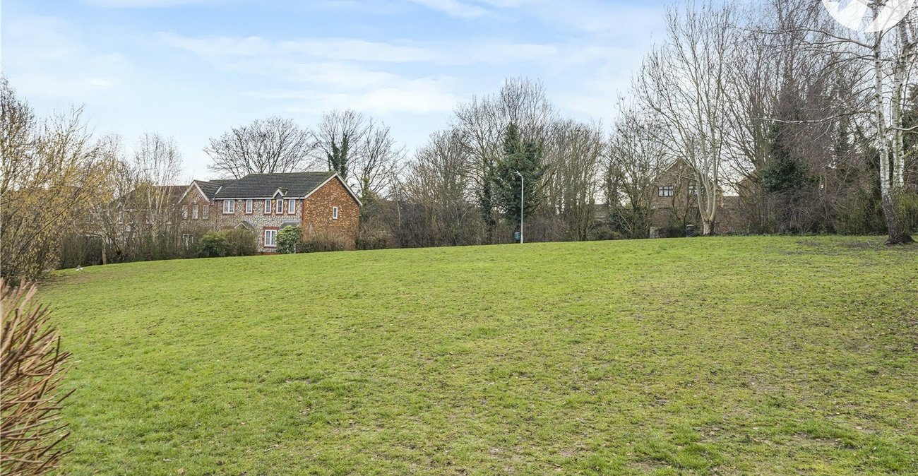 2 bedroom house for sale in Northfleet | Robinson Michael & Jackson