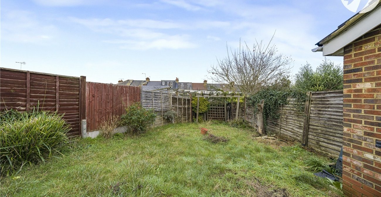 2 bedroom house for sale in Northfleet | Robinson Michael & Jackson