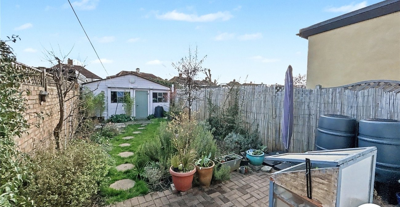 3 bedroom house for sale in Sidcup | Robinson Jackson