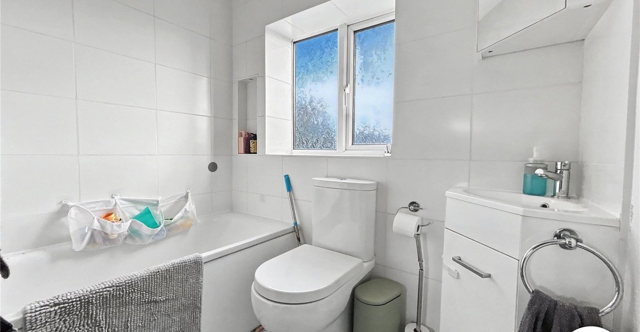 3 bedroom house for sale in Sidcup | Robinson Jackson