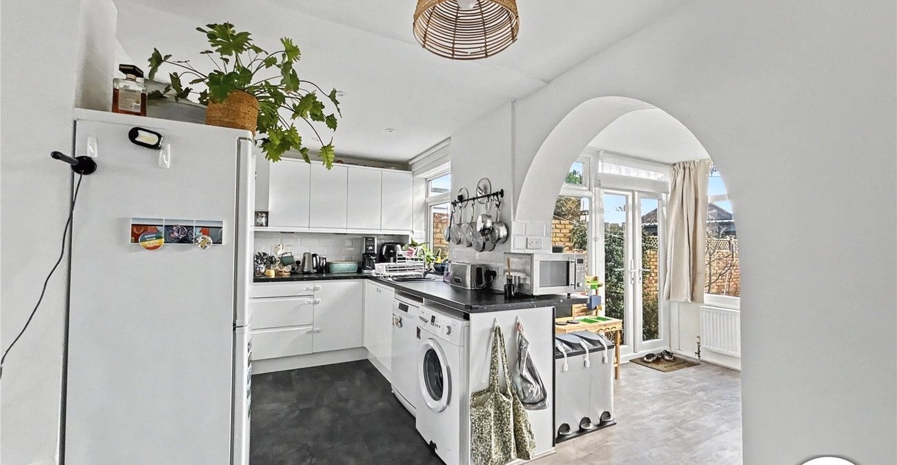 3 bedroom house for sale in Sidcup | Robinson Jackson