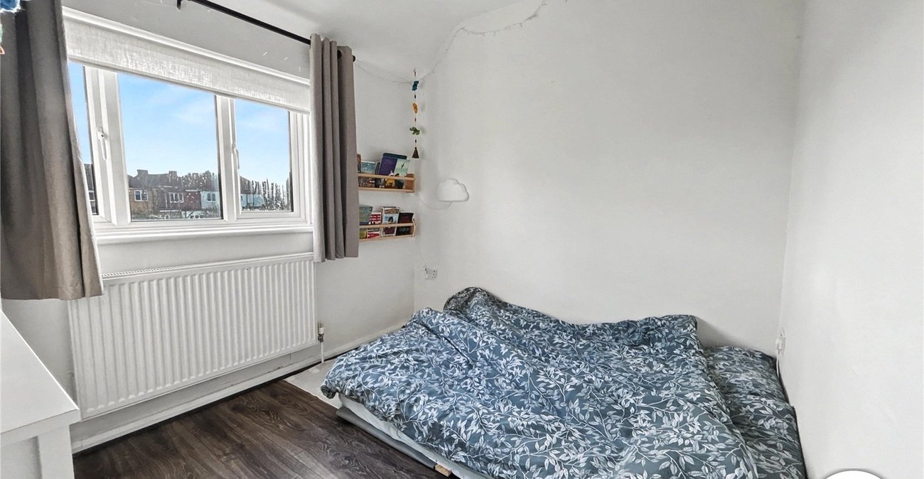 3 bedroom house for sale in Sidcup | Robinson Jackson