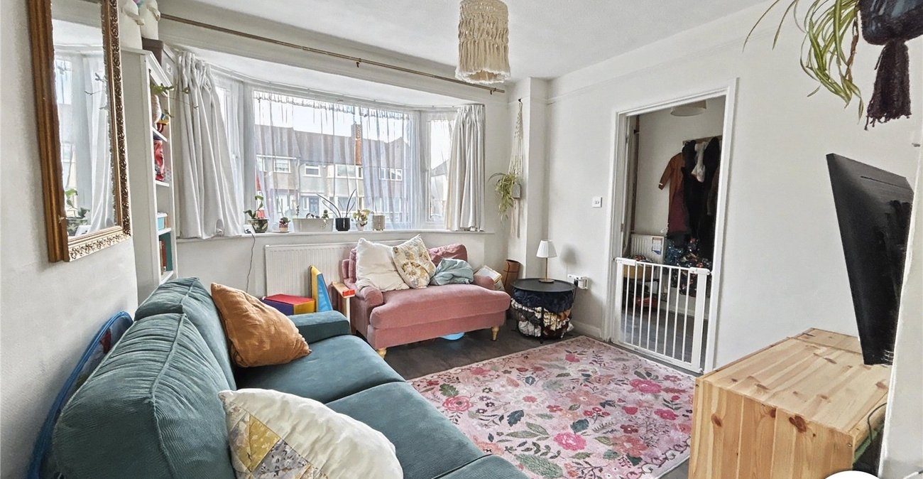 3 bedroom house for sale in Sidcup | Robinson Jackson